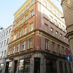 Heart Of Old Three Bedroom By Dome Square 아파트