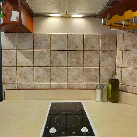 Heart Of Old 3 Bedroom By Dome Square Апартаменти *