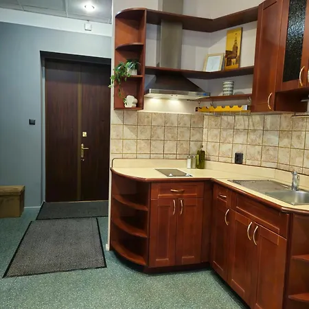 Heart Of Old 3 Bedroom By Dome Square *