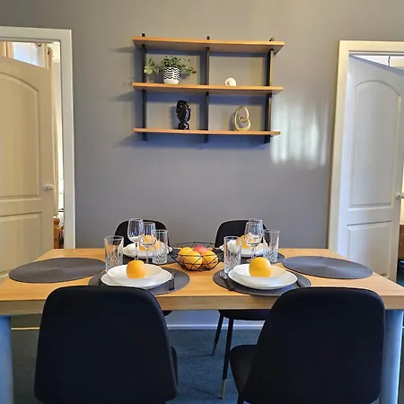 Heart Of Old 3 Bedroom By Dome Square Appartamento Riga