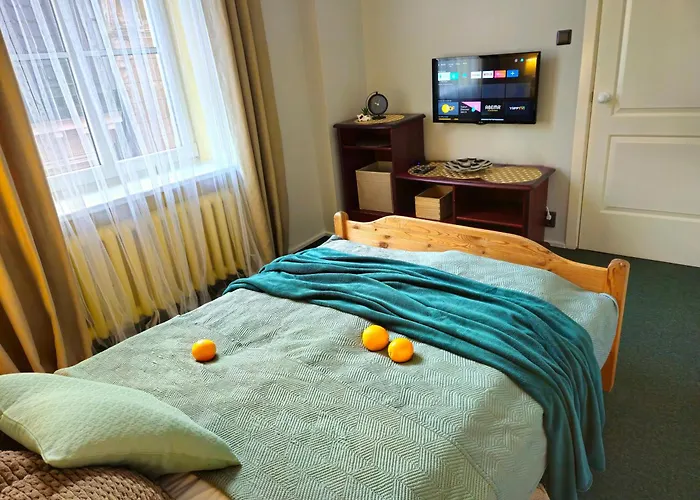 Heart Of Old 3 Bedroom By Dome Square Ρίγα