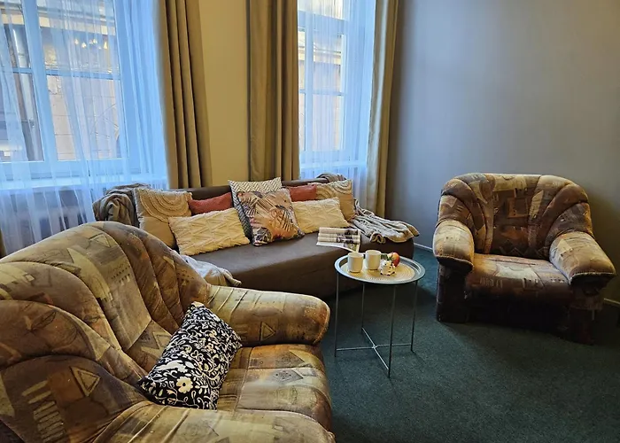 Heart Of Old Three Bedroom By Dome Square Apartamento