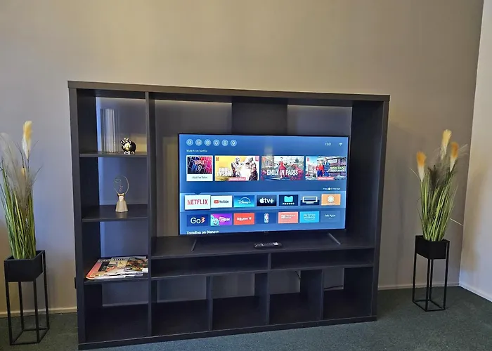 Apartment Heart Of Old 3 Bedroom By Dome Square