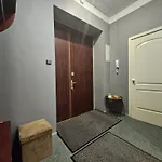 Heart Of Old Three Bedroom By Dome Square *